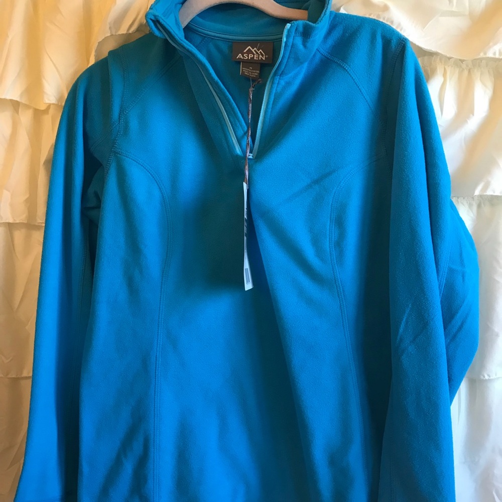 Half Zip no trades ❤️
